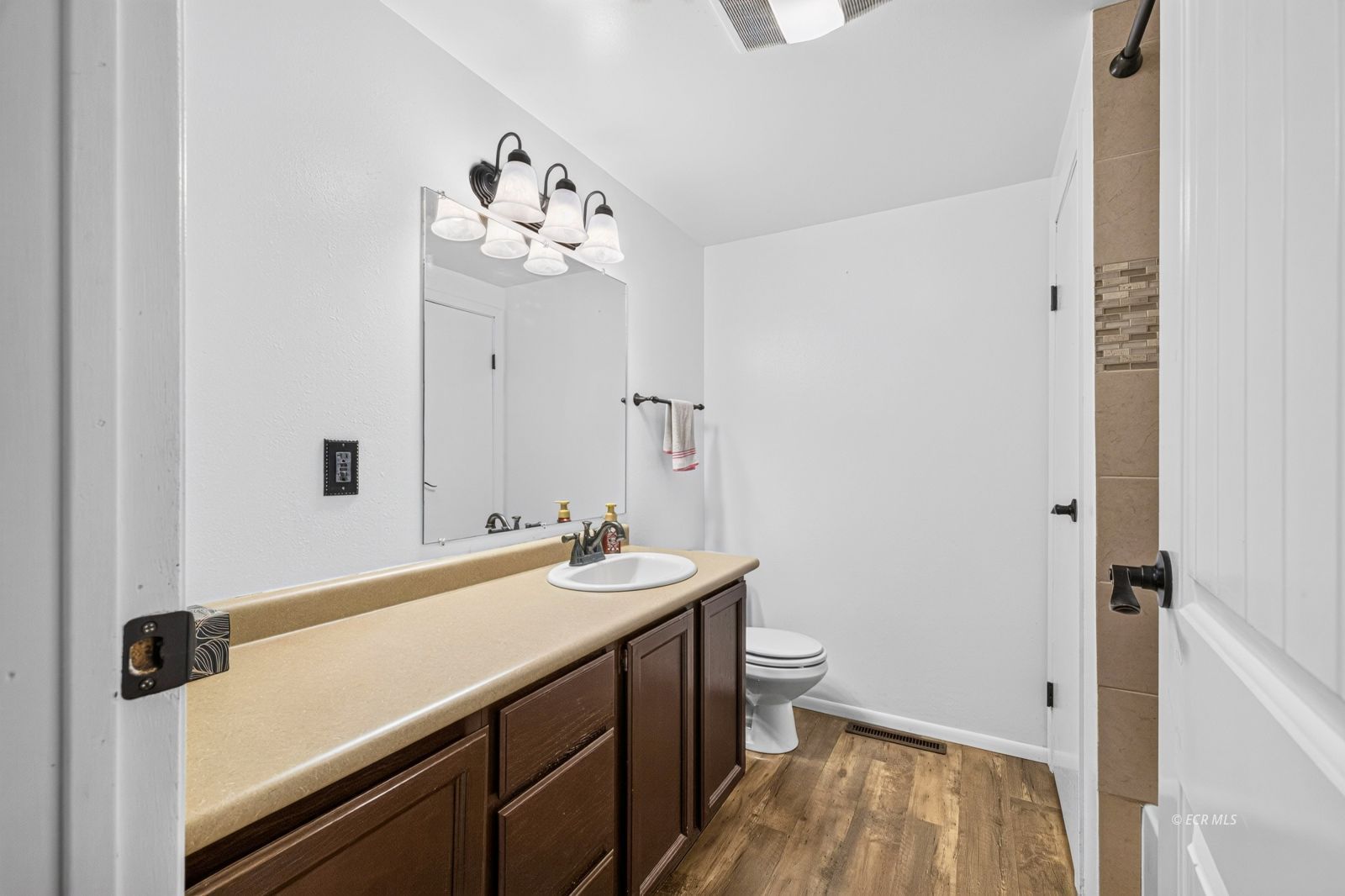 715 Wolcott Drive Property Photo 25