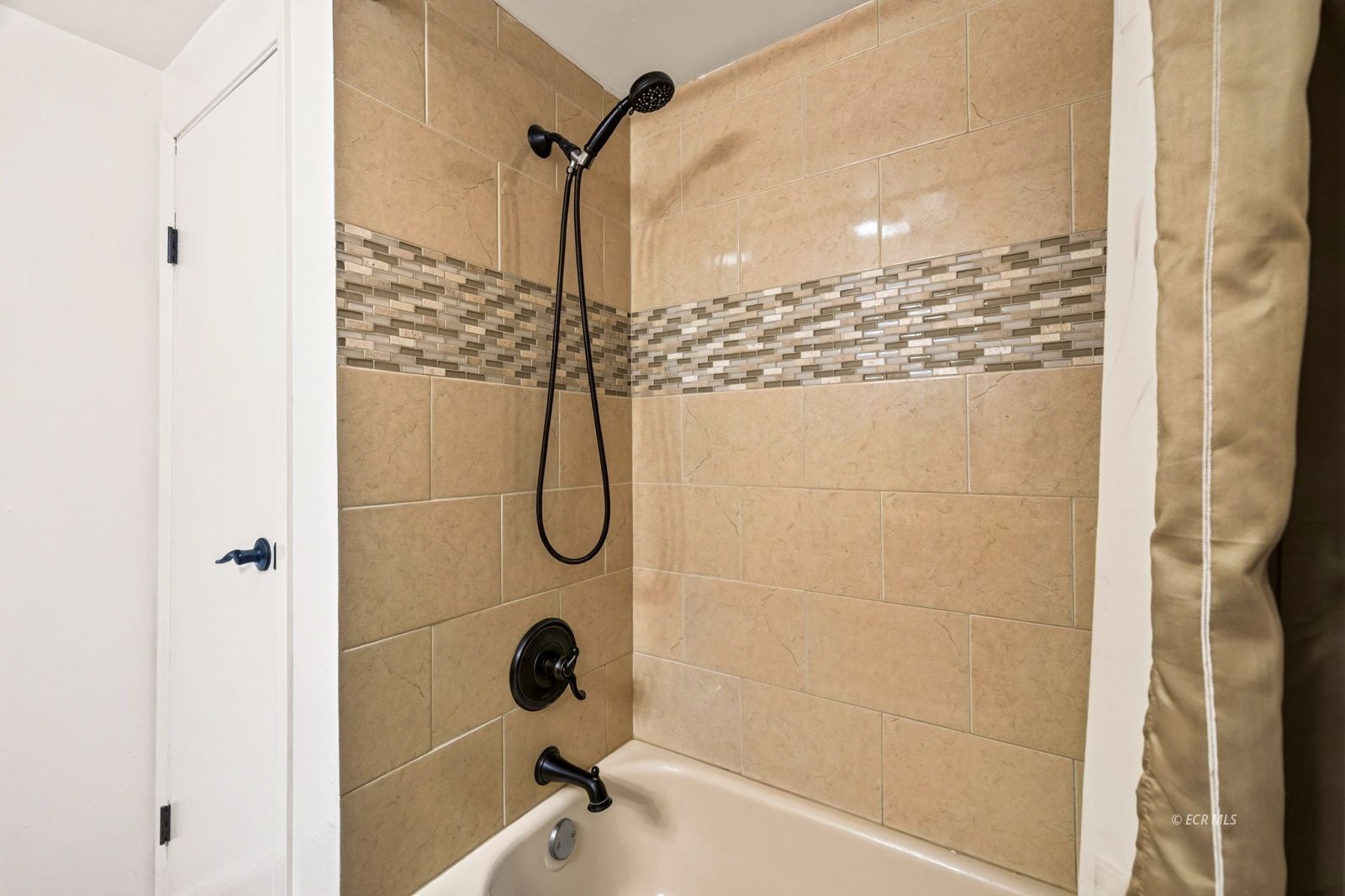 715 Wolcott Drive Property Photo 26