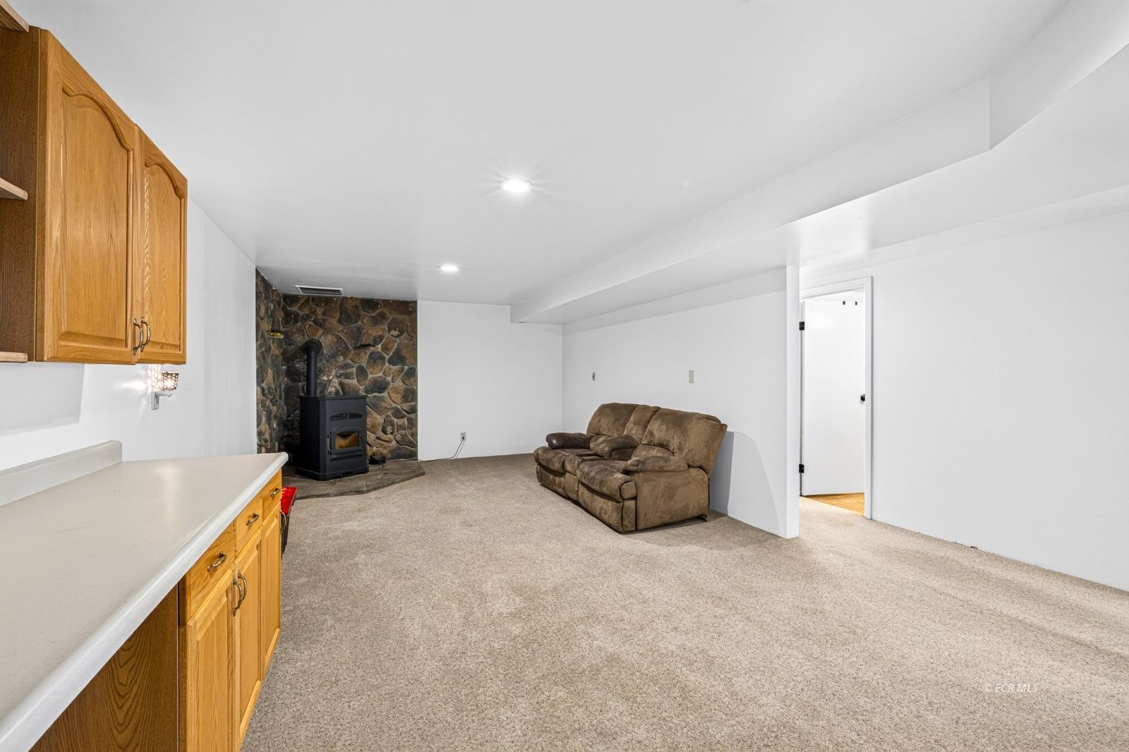 715 Wolcott Drive Property Photo 27