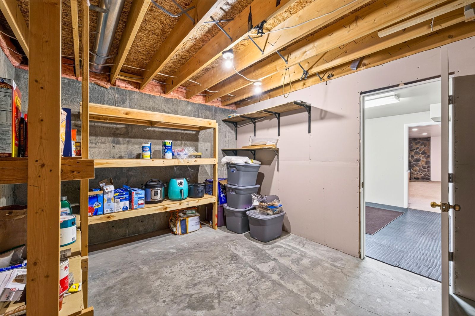 715 Wolcott Drive Property Photo 31