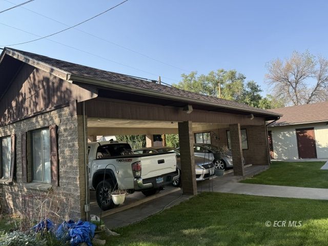 123 W Cedar Street Property Photo 8