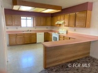 123 W Cedar Street Property Photo 11