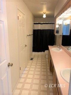 123 W Cedar Street Property Photo 22