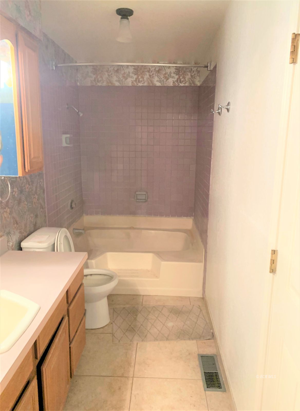 123 W Cedar Street Property Photo 23