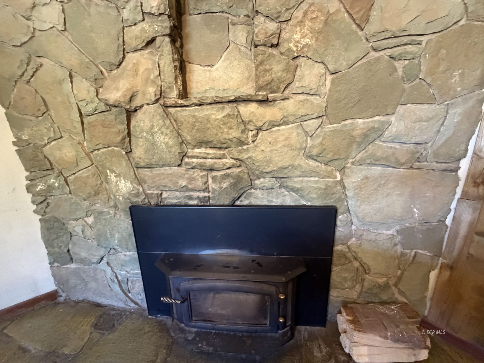 271 4th Street Property Photo 15