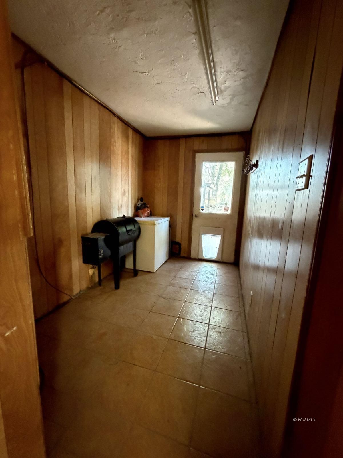 271 4th Street Property Photo 17