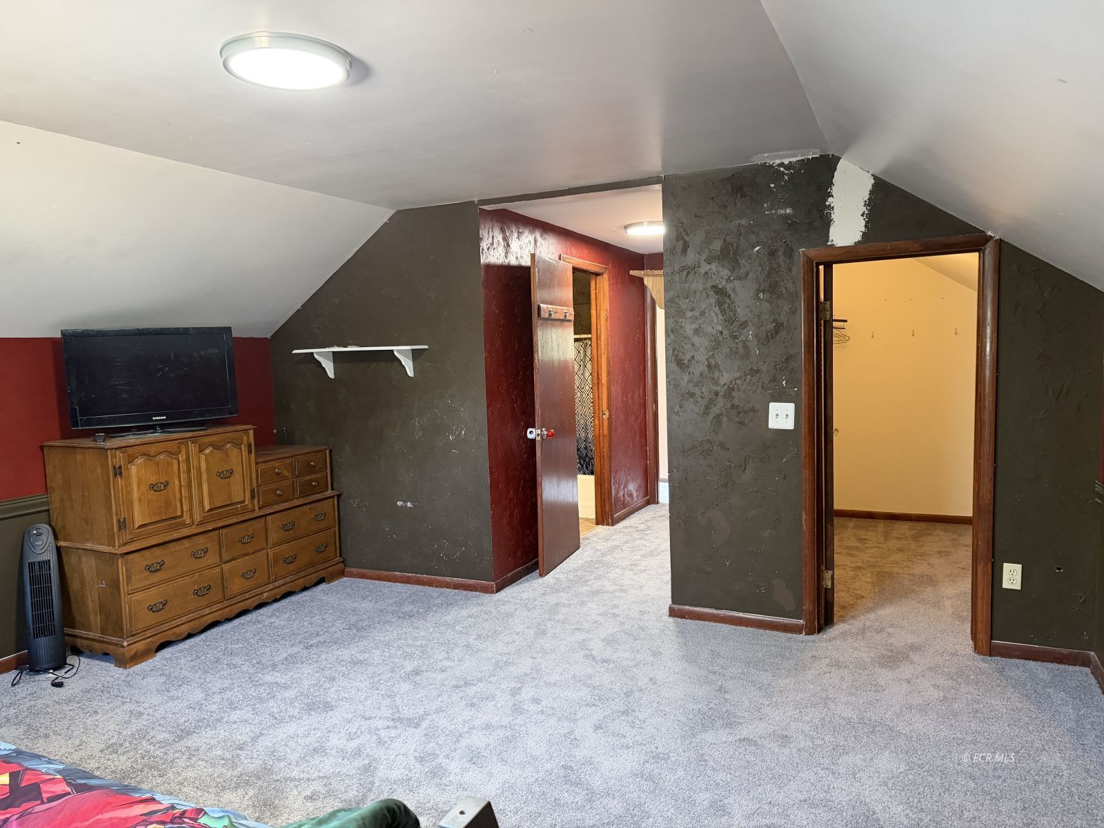 271 4th Street Property Photo 27