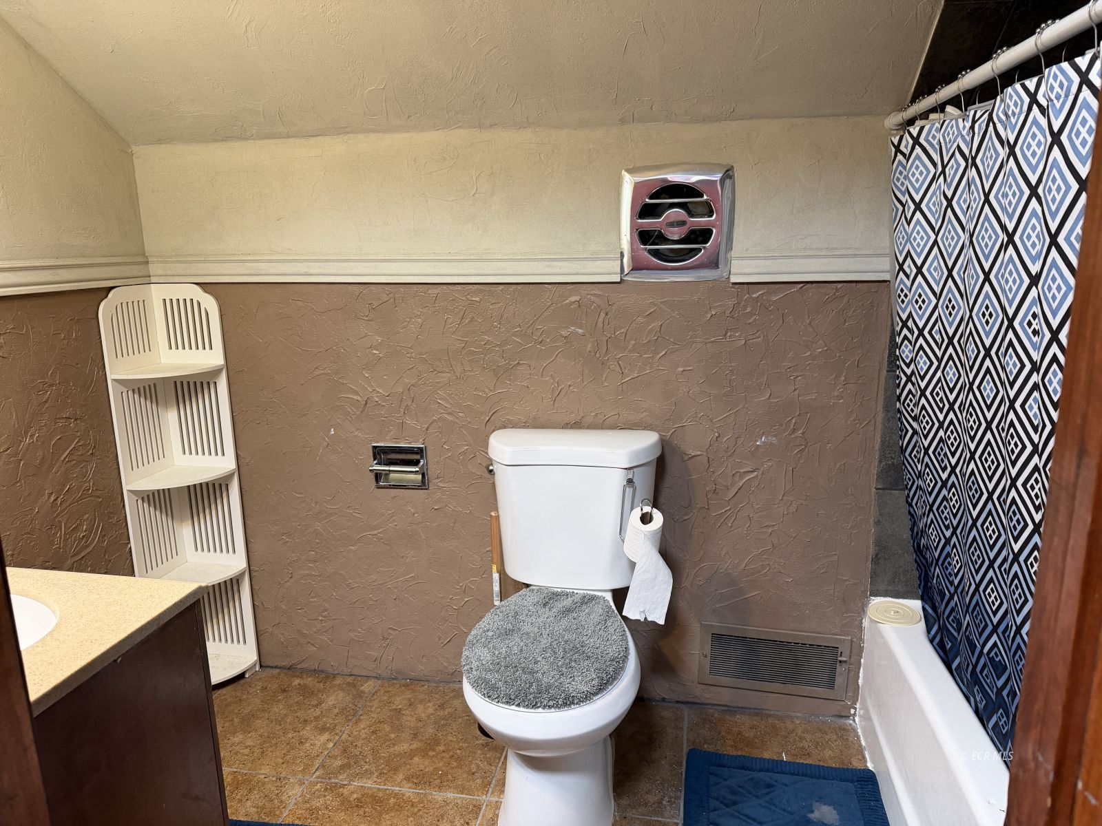 271 4th Street Property Photo 29