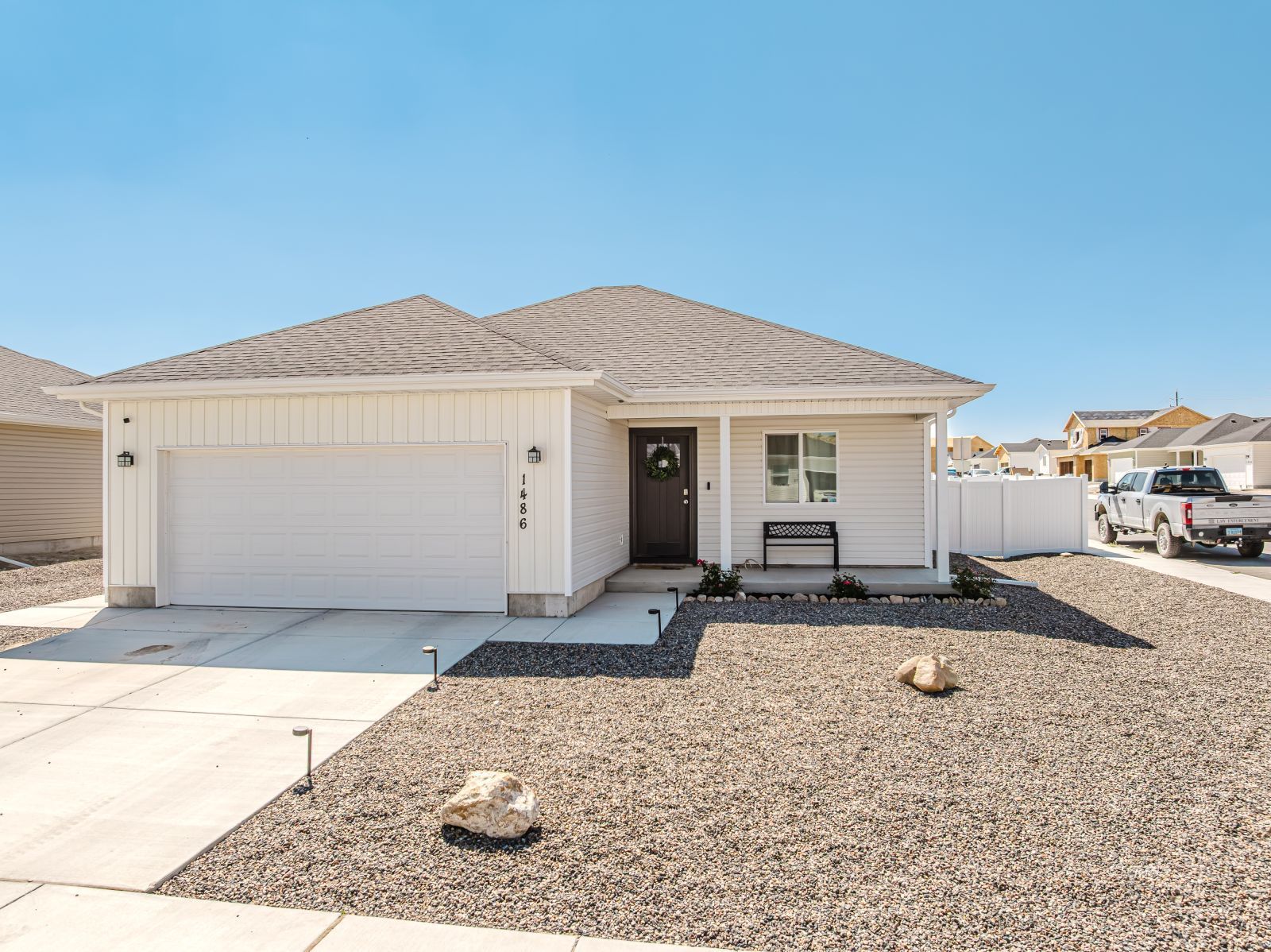 1486 Daisy Drive Property Photo 4