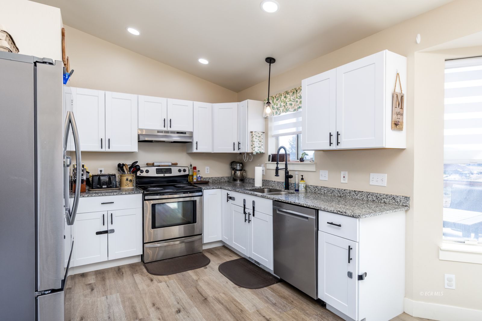 164 Cascade Drive Property Photo 11