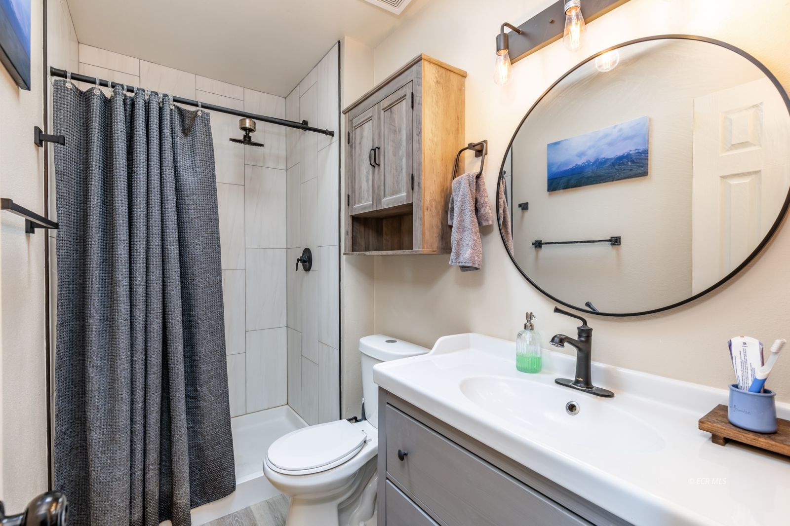 164 Cascade Drive Property Photo 14