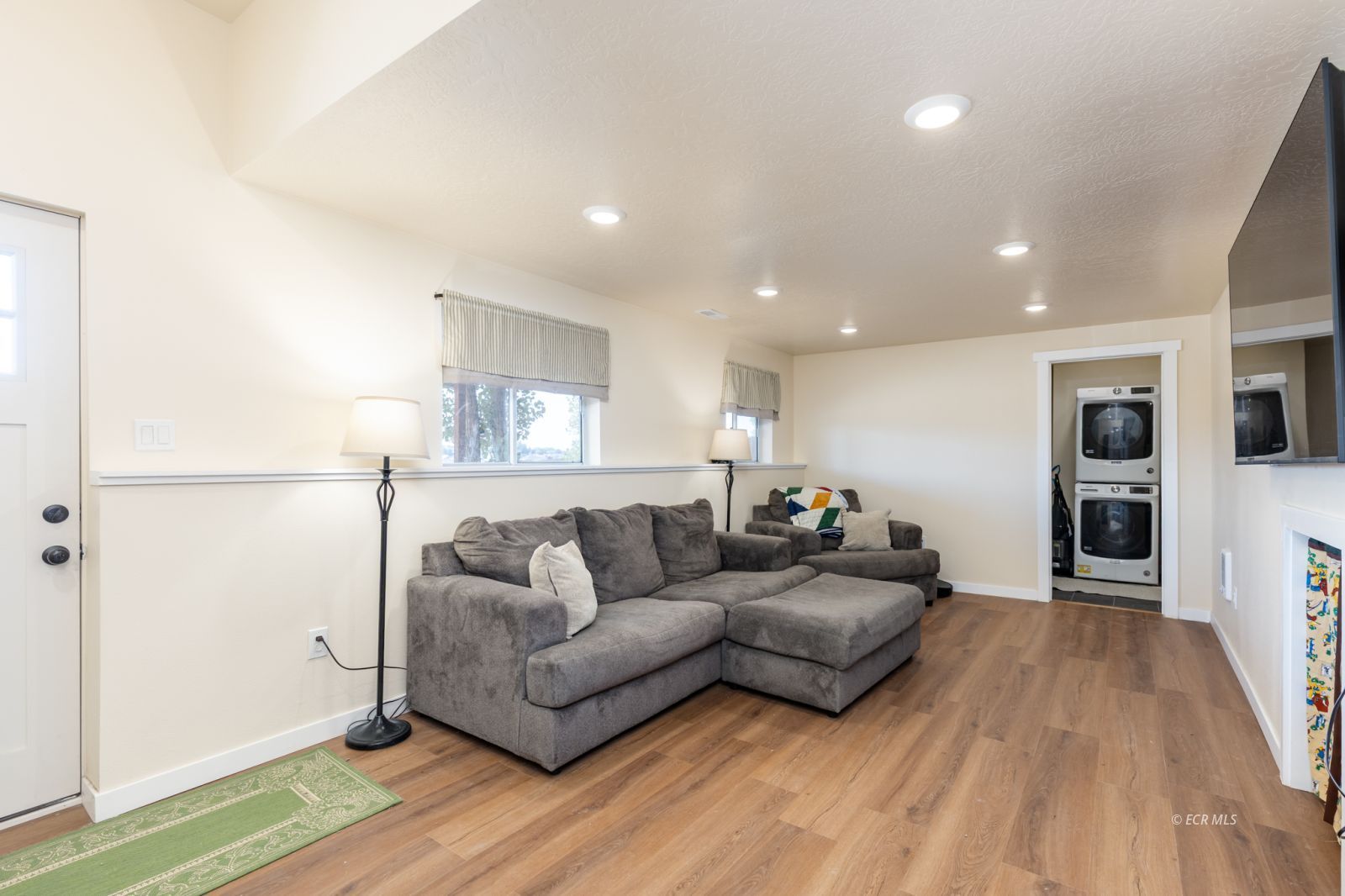 164 Cascade Drive Property Photo 24