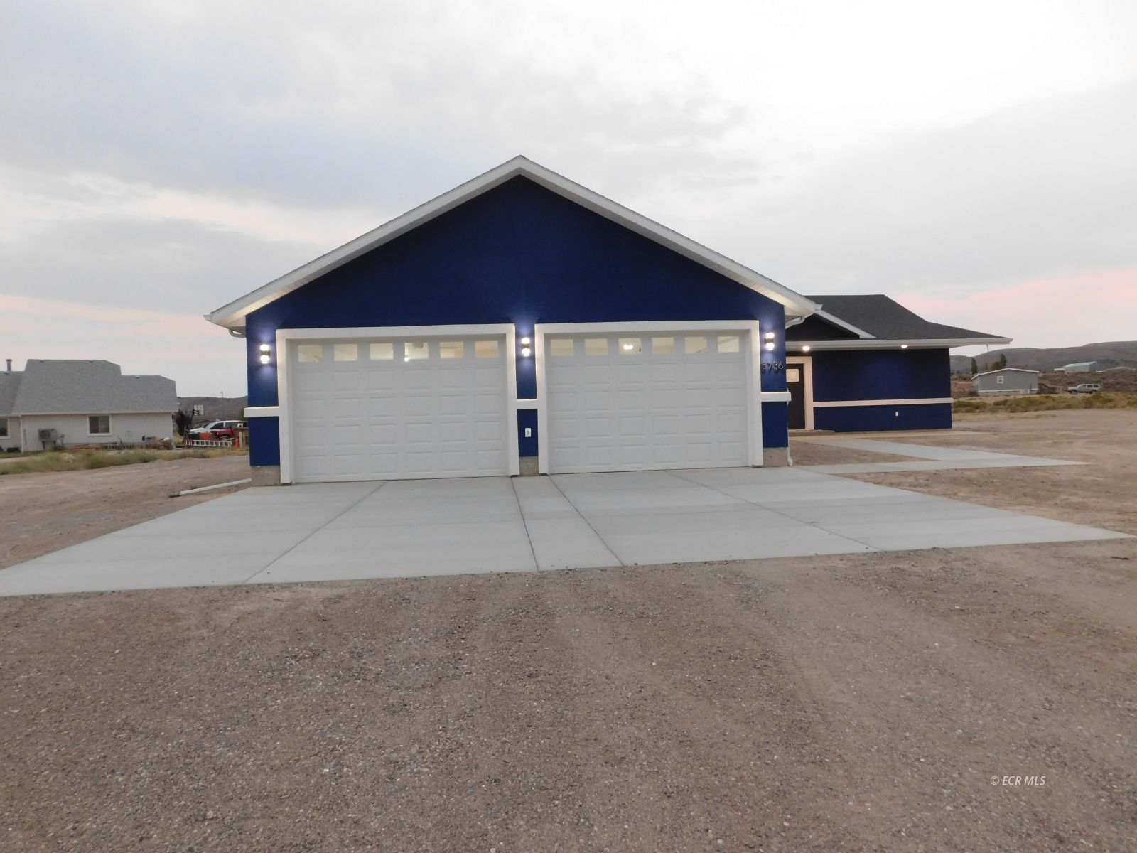 5736 Platte Avenue Property Photo 3