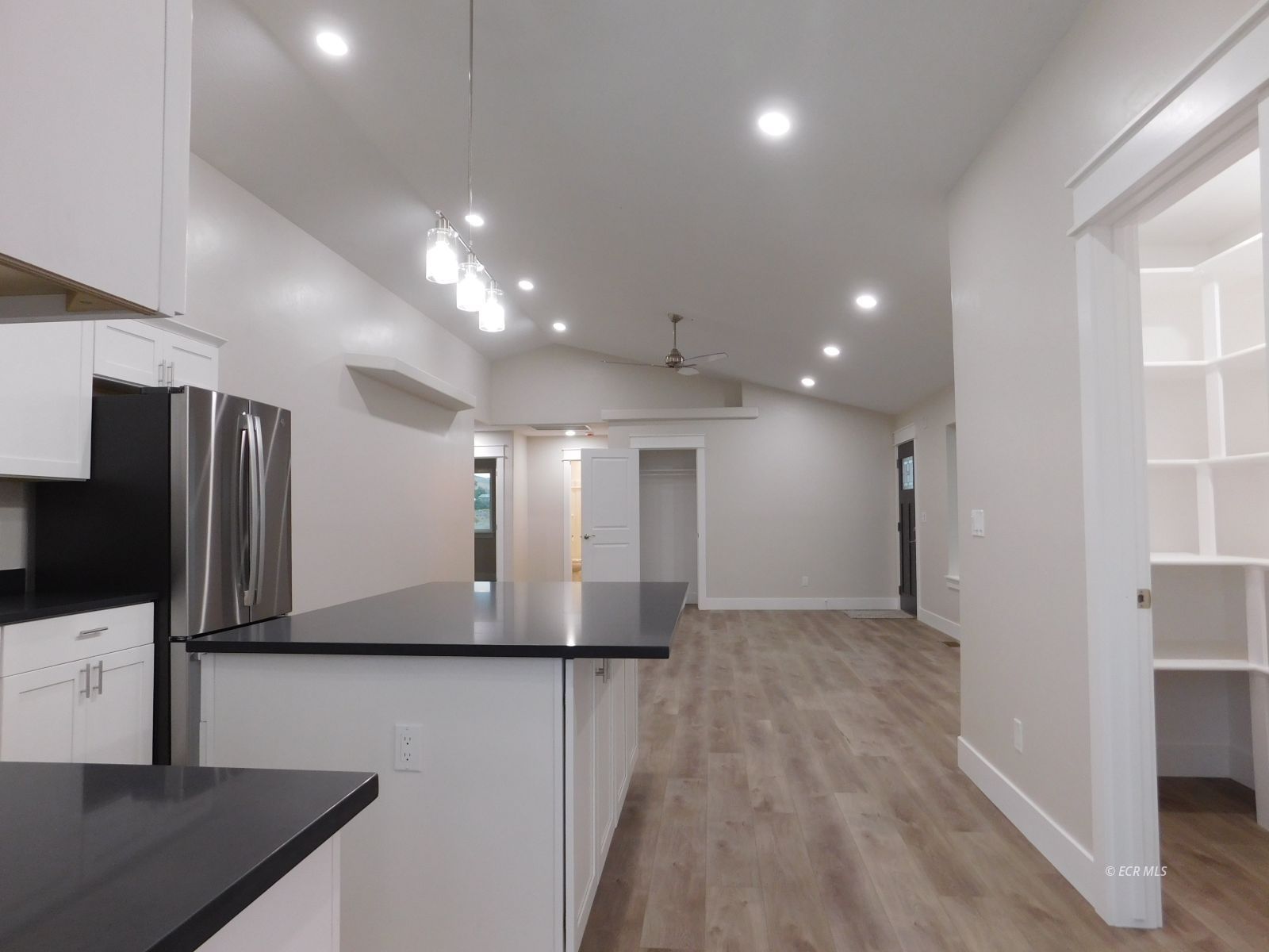 5736 Platte Avenue Property Photo 12