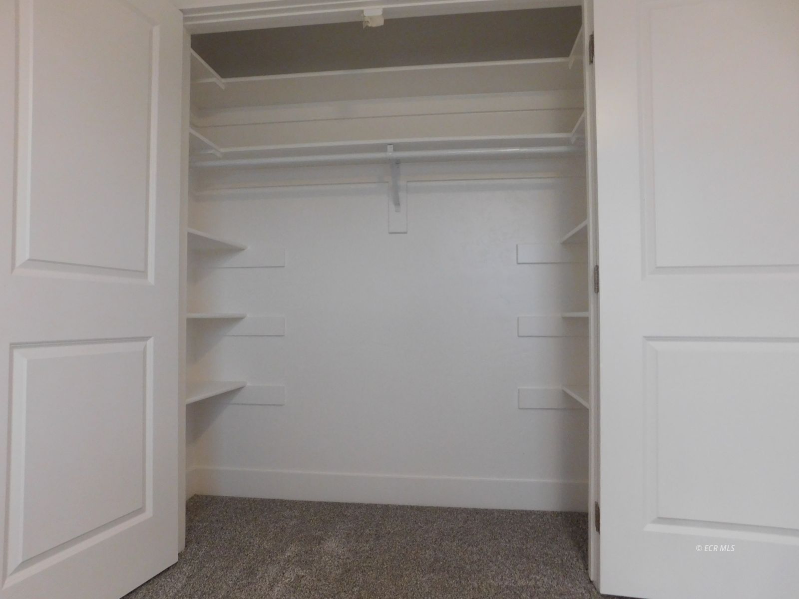5736 Platte Avenue Property Photo 17
