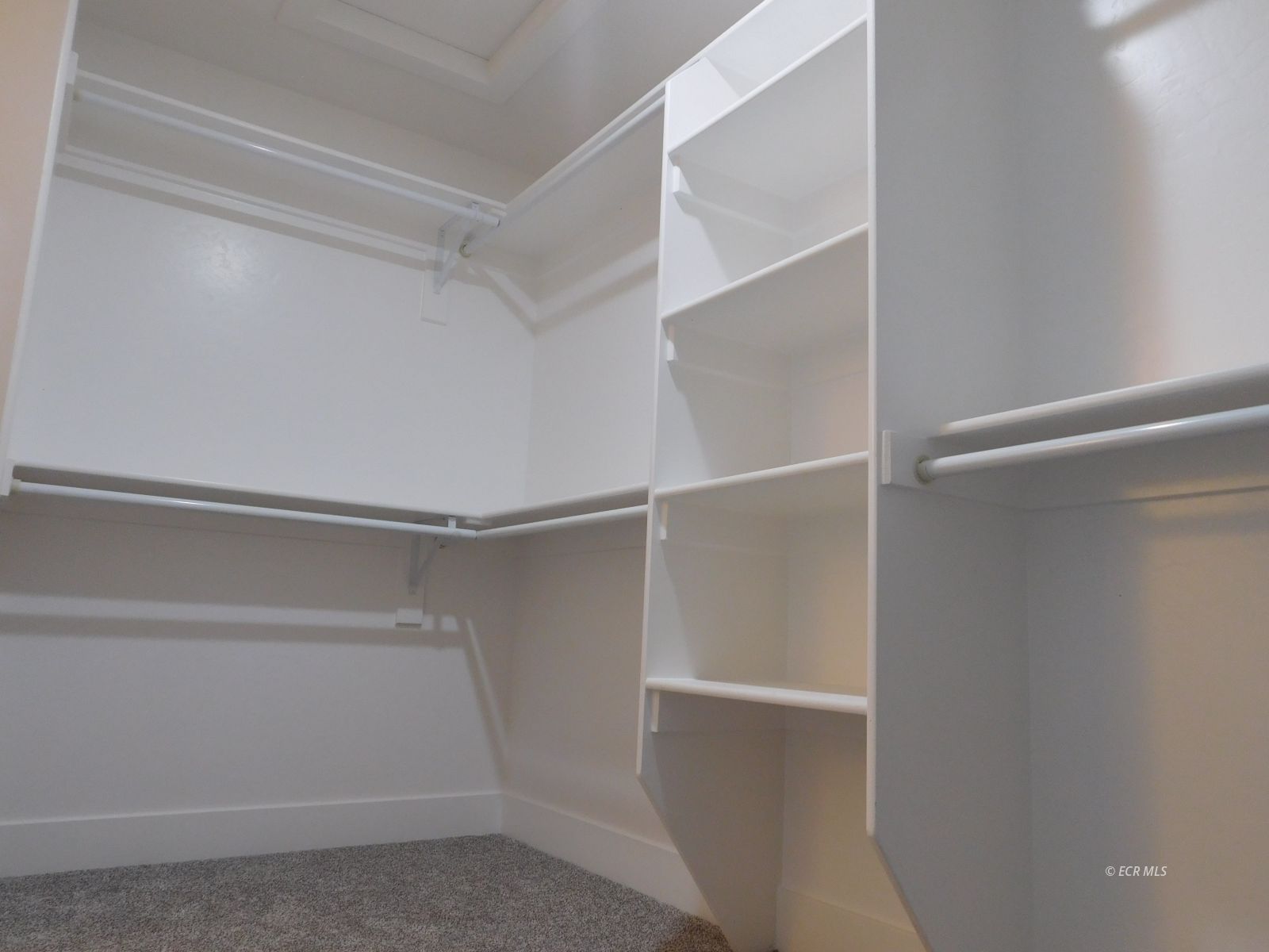 5736 Platte Avenue Property Photo 28