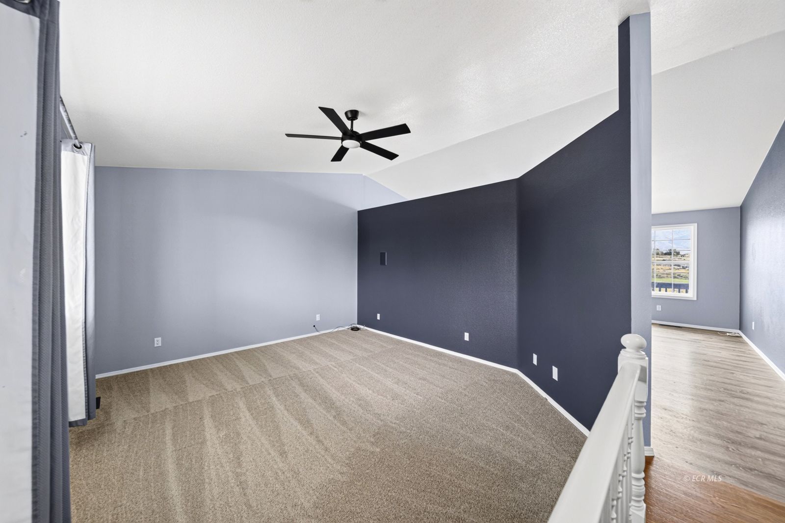 368 Oakmont Plaza Property Photo 4