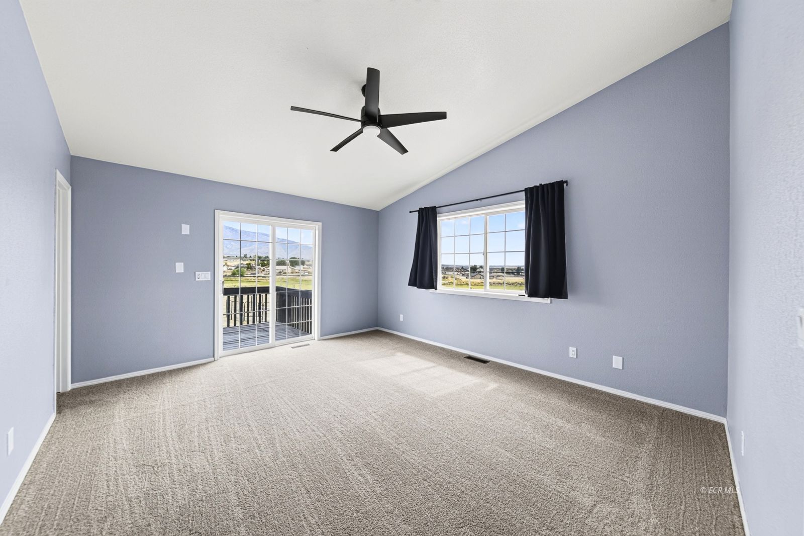 368 Oakmont Plaza Property Photo 10