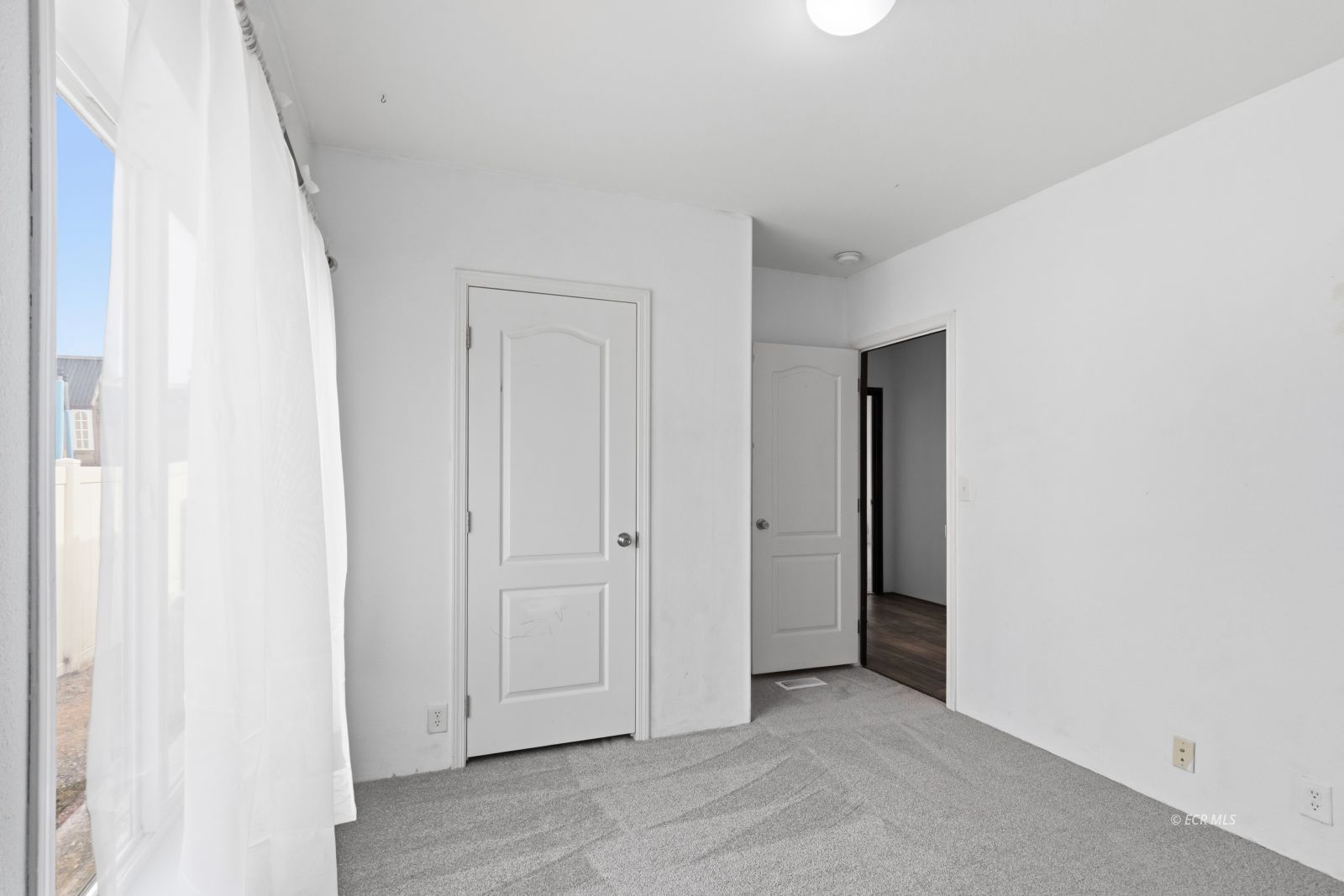 2219 Larkspur Street Property Photo 16