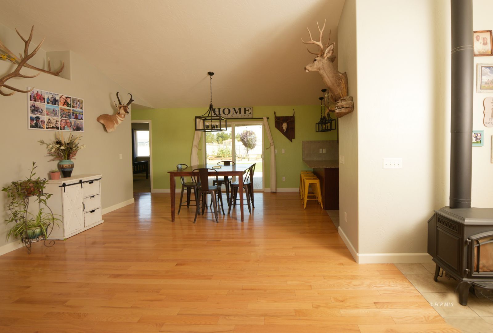 388 Lakeport Drive Property Photo 7