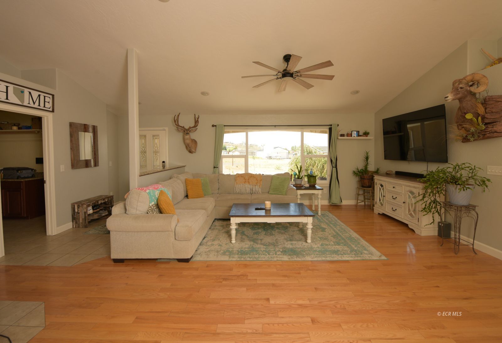 388 Lakeport Drive Property Photo 10