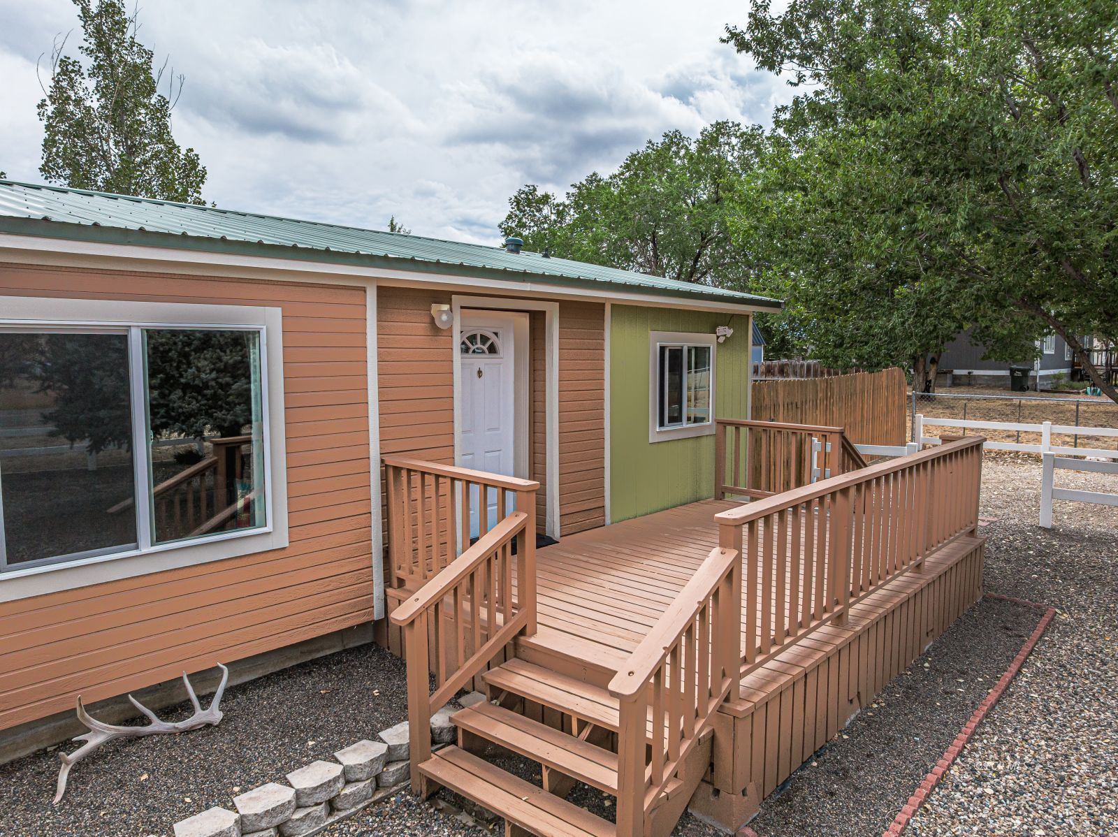 933 Spring Valley Parkway Property Photo 6