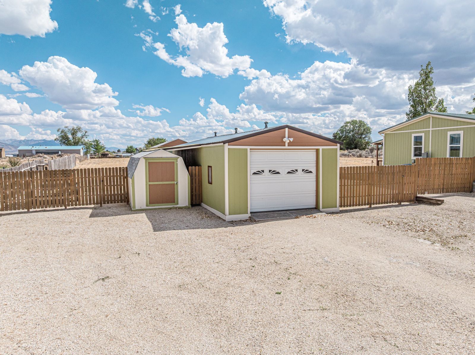933 Spring Valley Parkway Property Photo 10