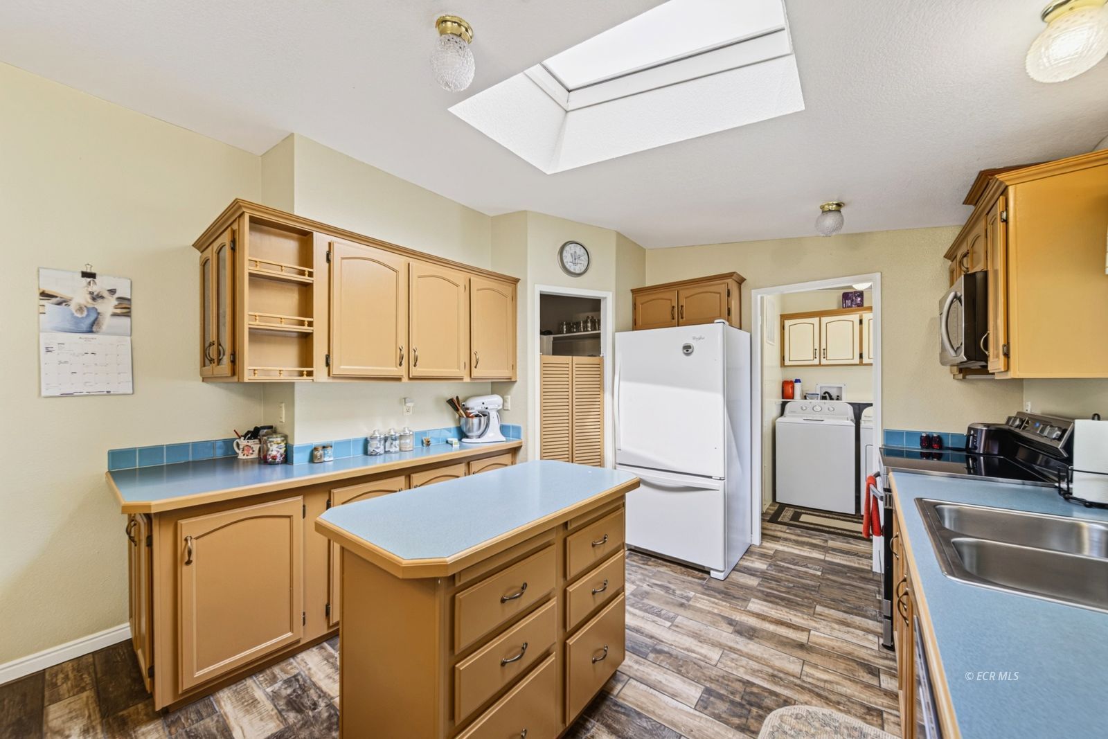 933 Spring Valley Parkway Property Photo 17