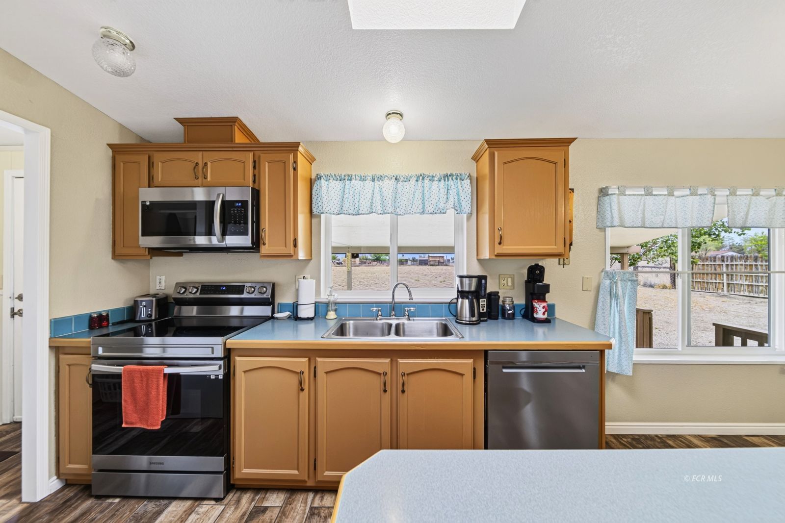 933 Spring Valley Parkway Property Photo 19