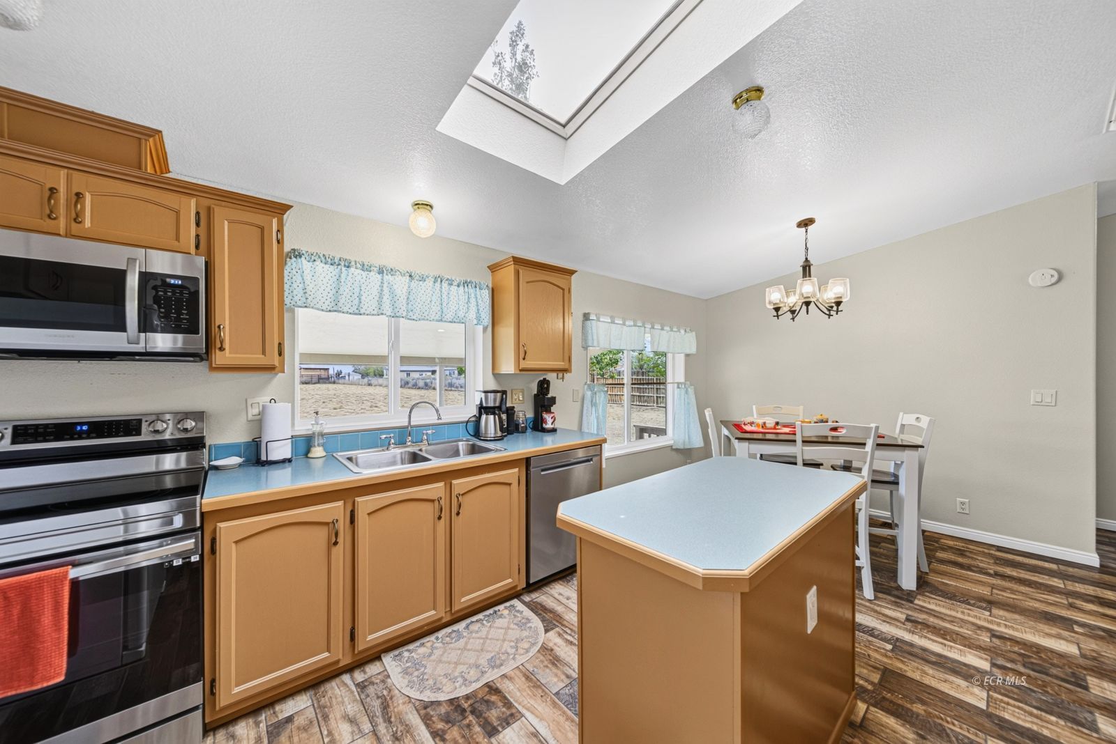 933 Spring Valley Parkway Property Photo 20
