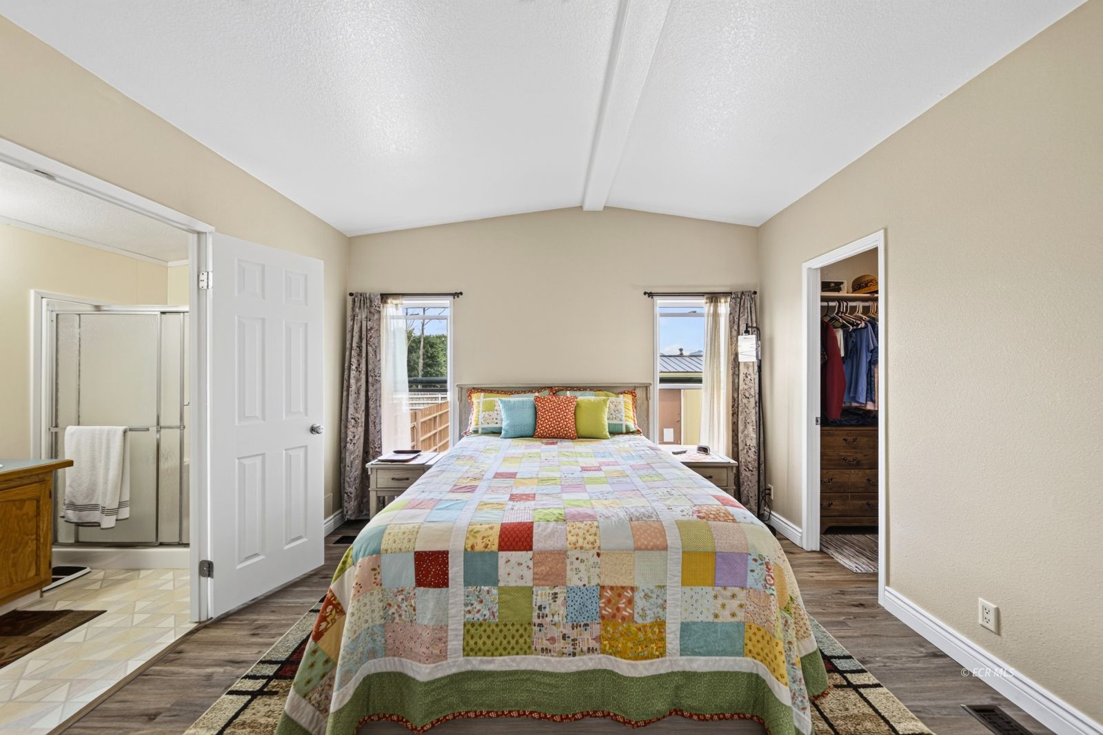 933 Spring Valley Parkway Property Photo 23
