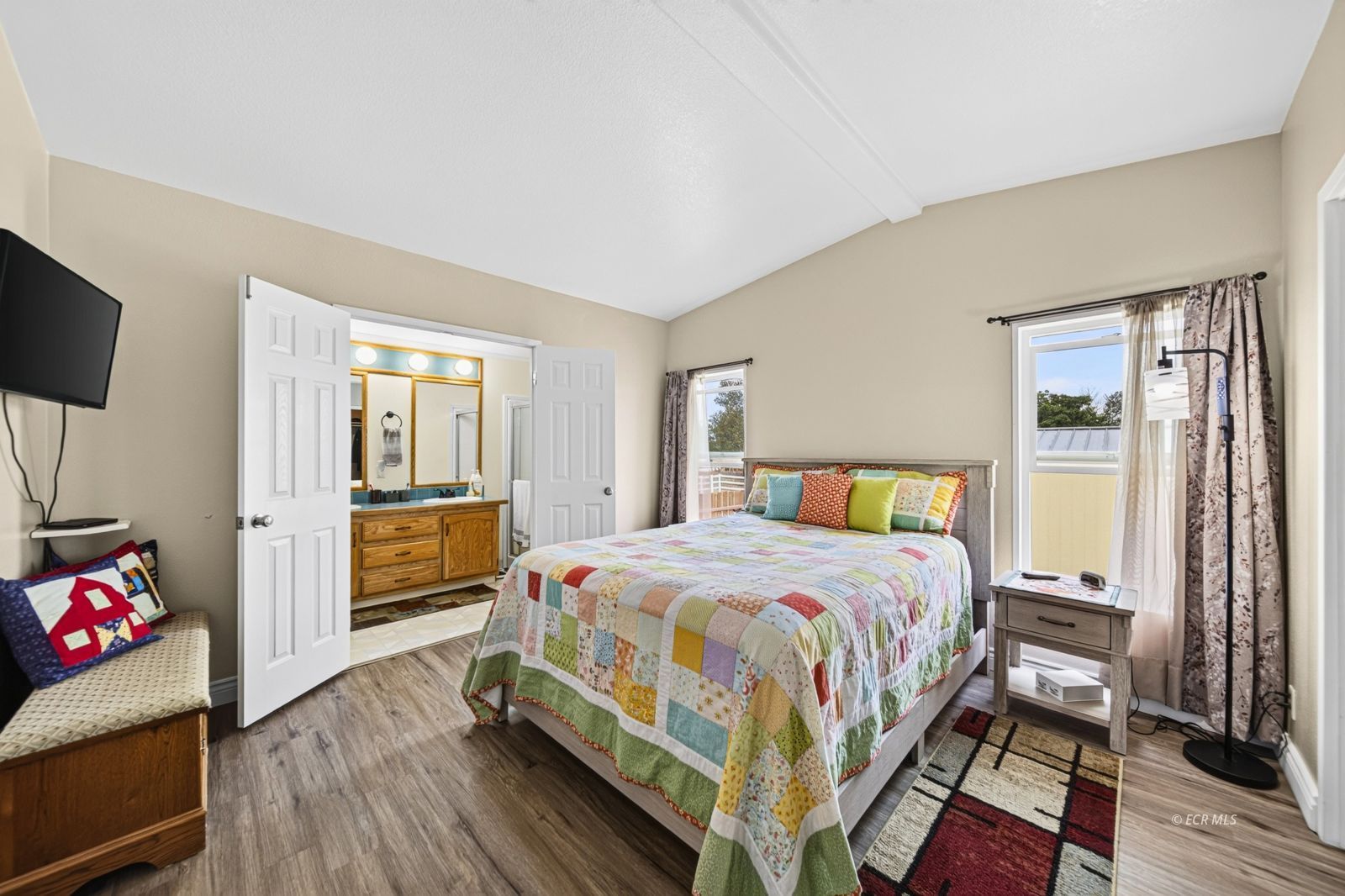 933 Spring Valley Parkway Property Photo 24