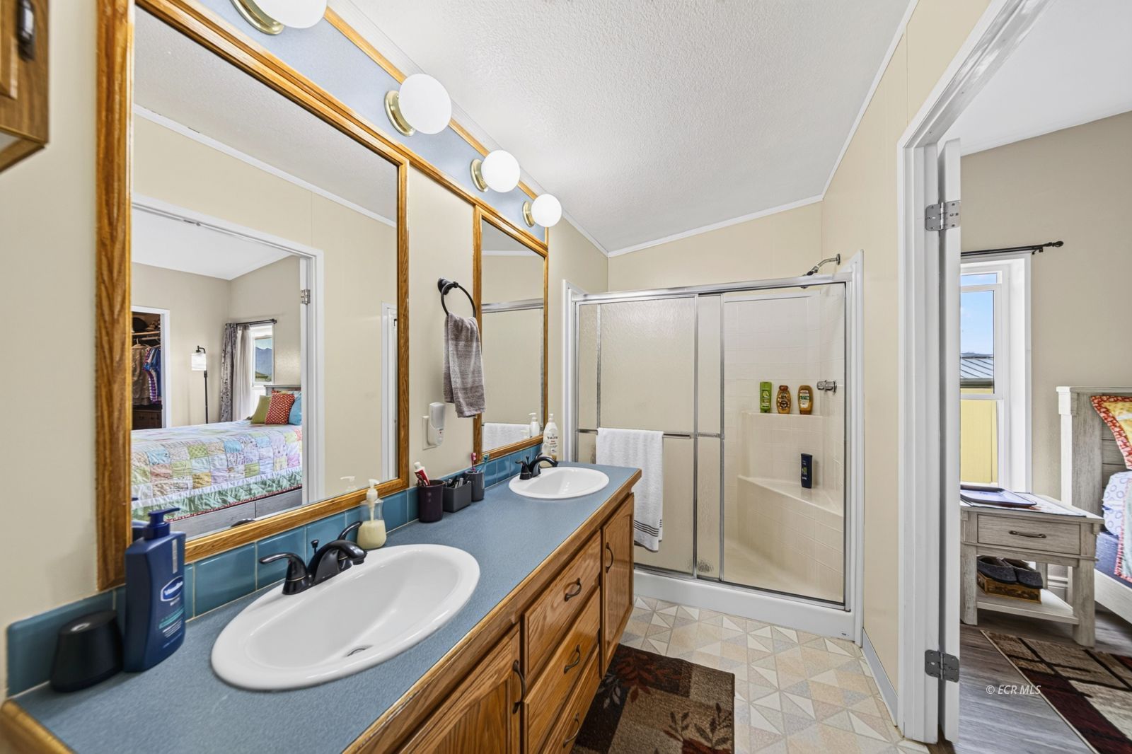 933 Spring Valley Parkway Property Photo 29
