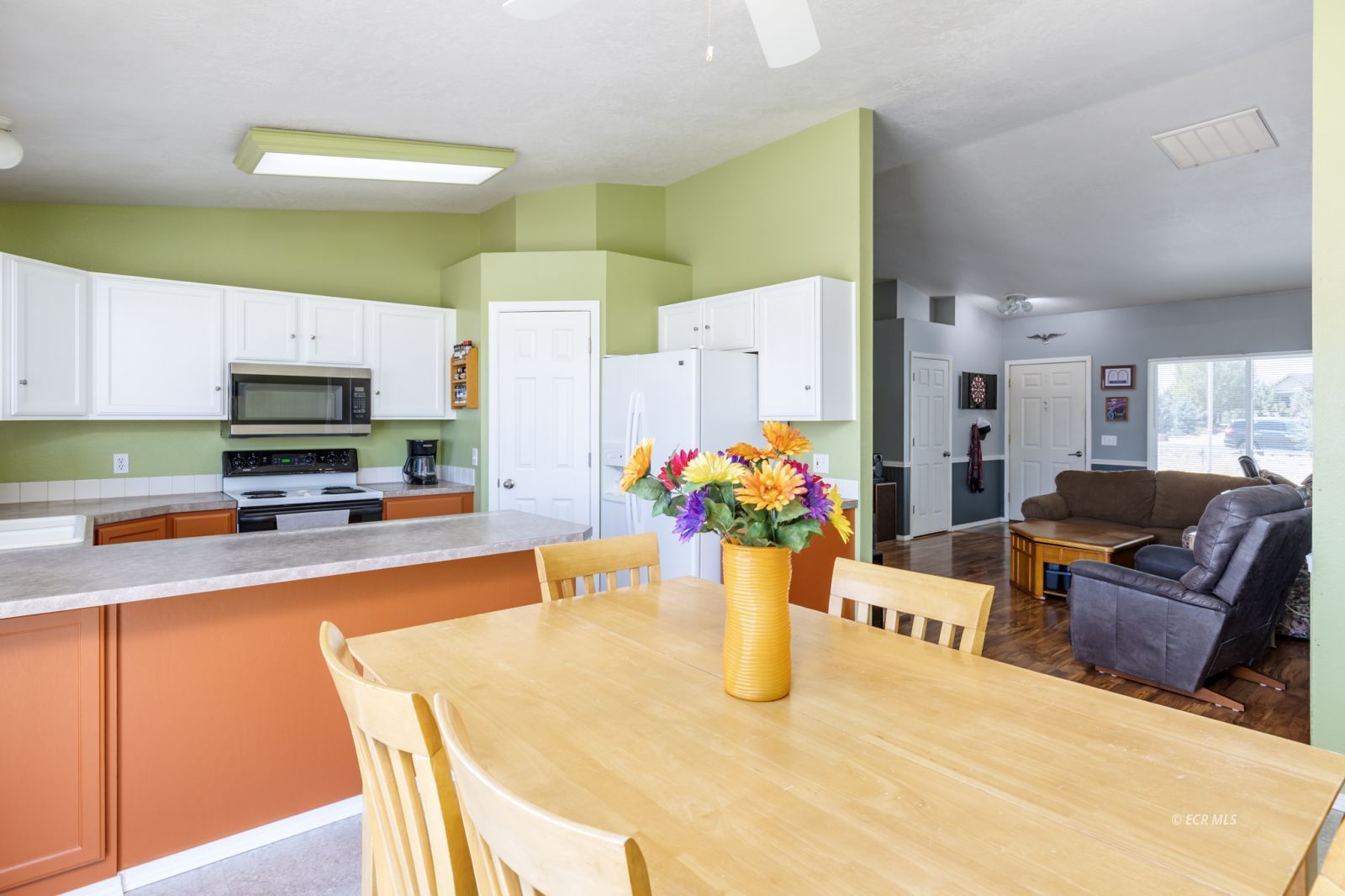 144 Charlwood Place Property Photo 10