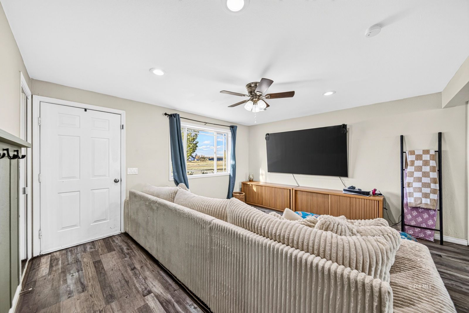 13 Lawndale Court Property Photo 6