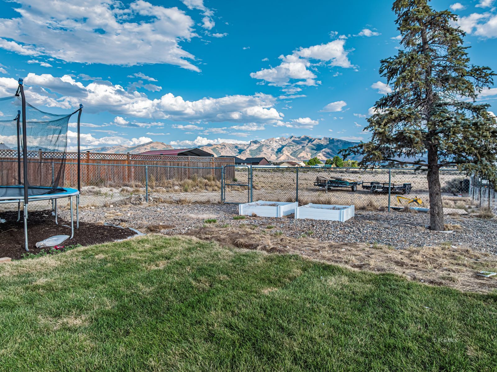 13 Lawndale Court Property Photo 34