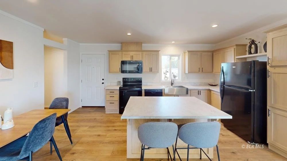 170 Canyon Street Property Photo 3