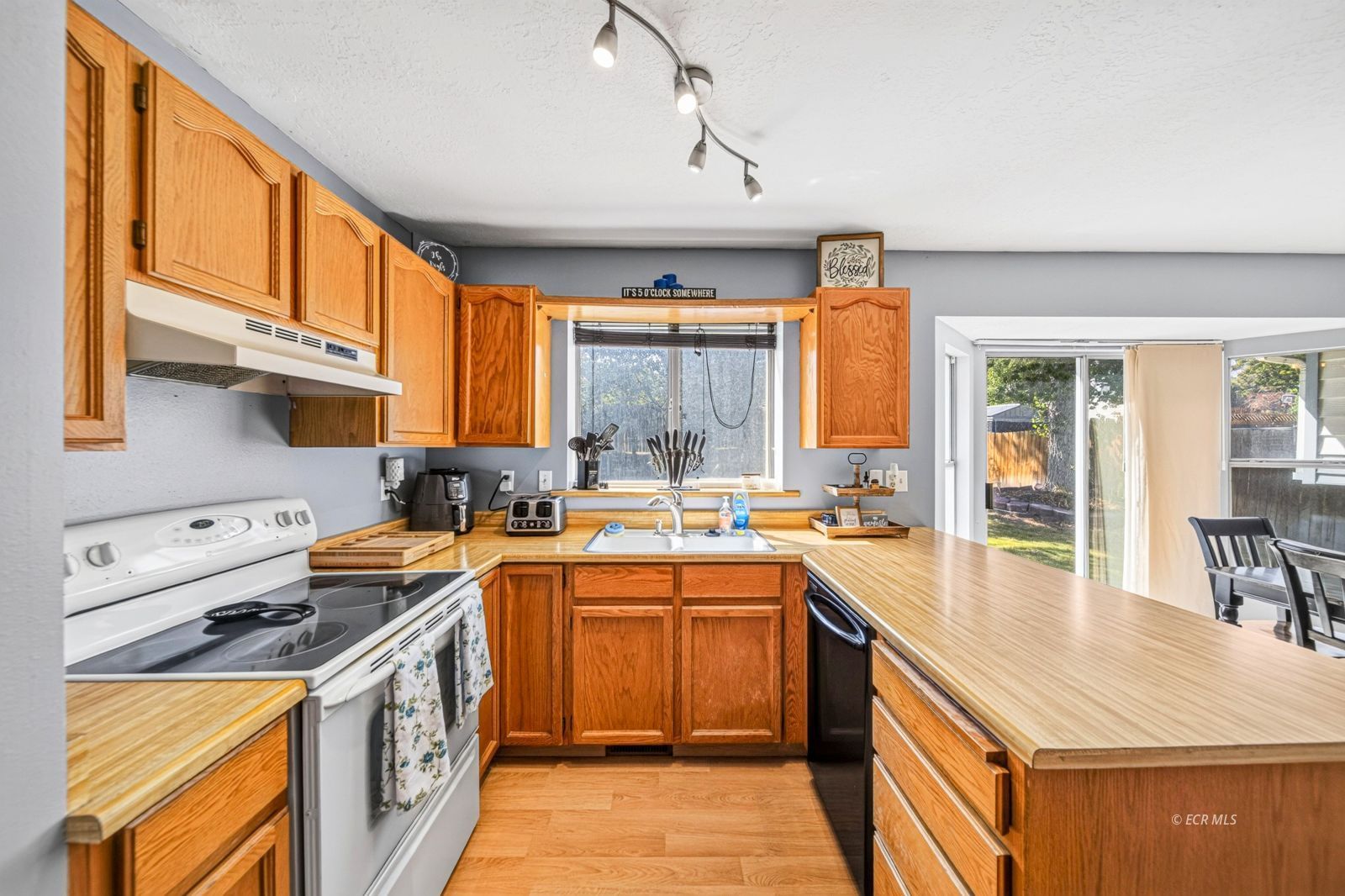 3547 Desert Plains Avenue Property Photo 12