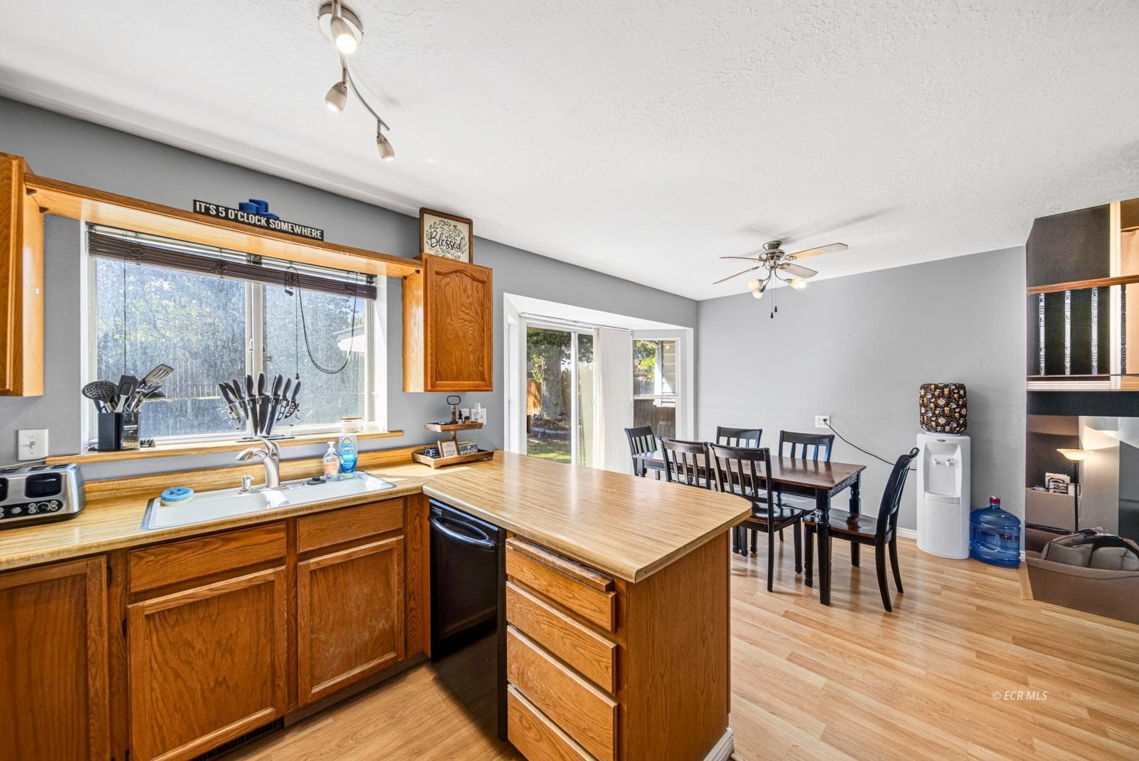 3547 Desert Plains Avenue Property Photo 13