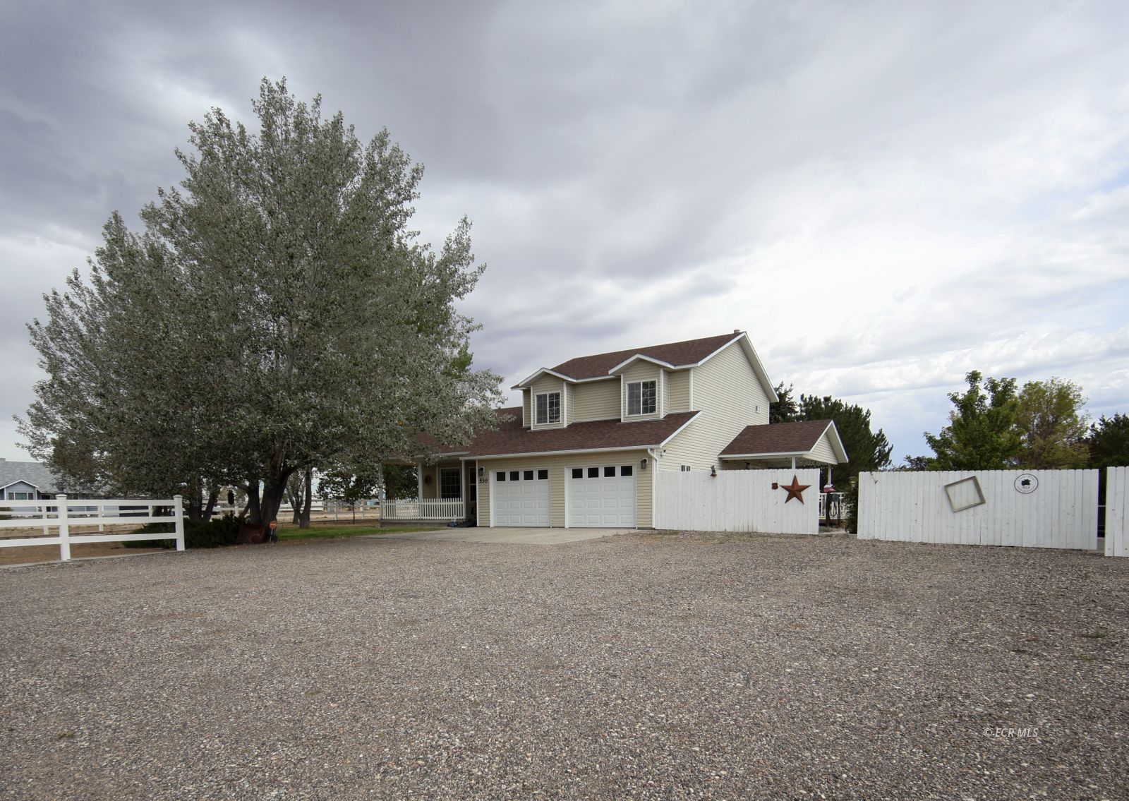 530 Shadybrook Drive Property Photo 3