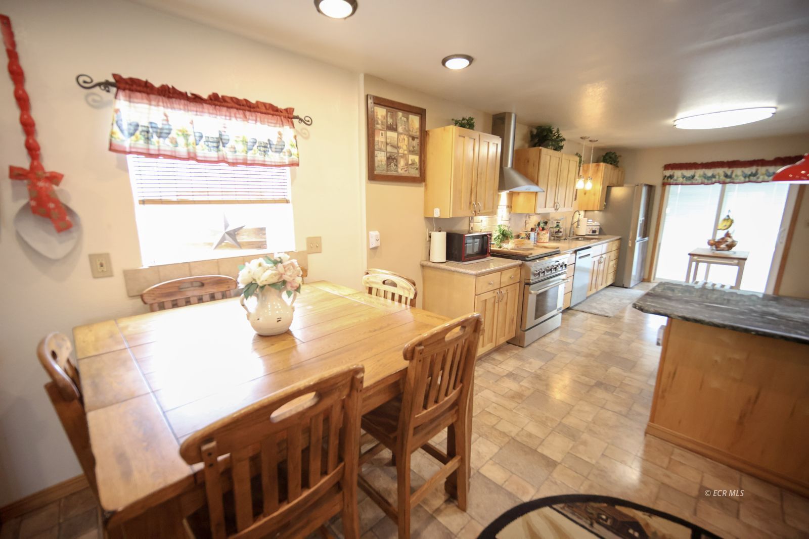 530 Shadybrook Drive Property Photo 13
