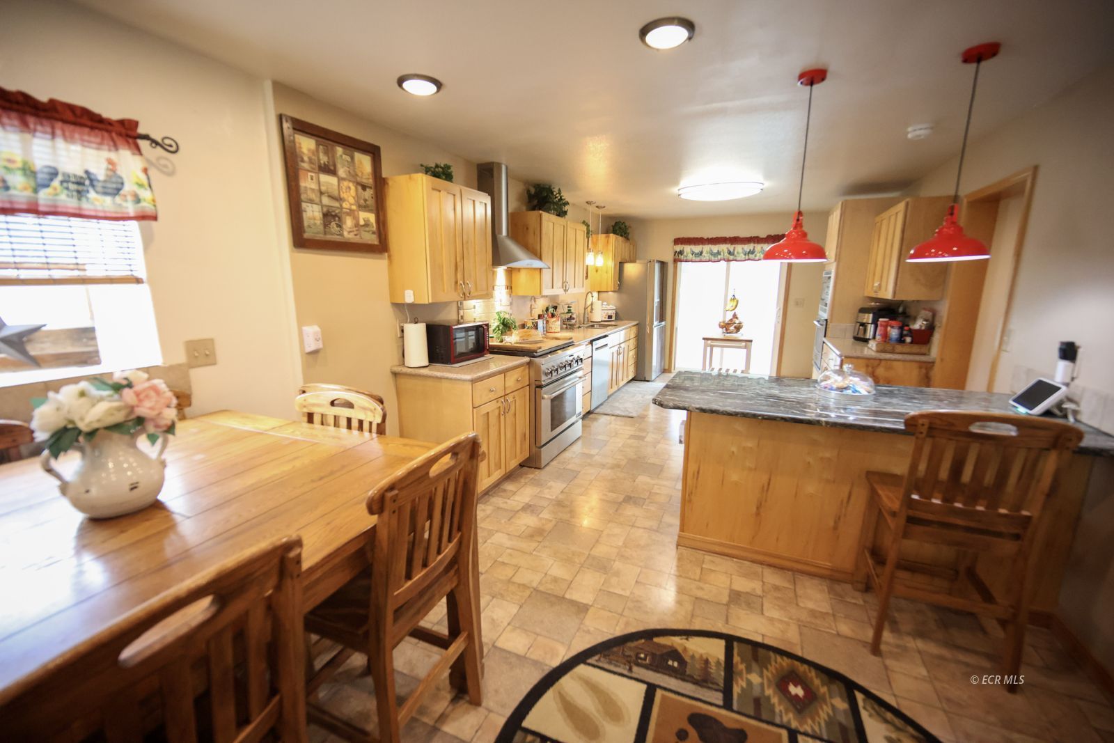 530 Shadybrook Drive Property Photo 14