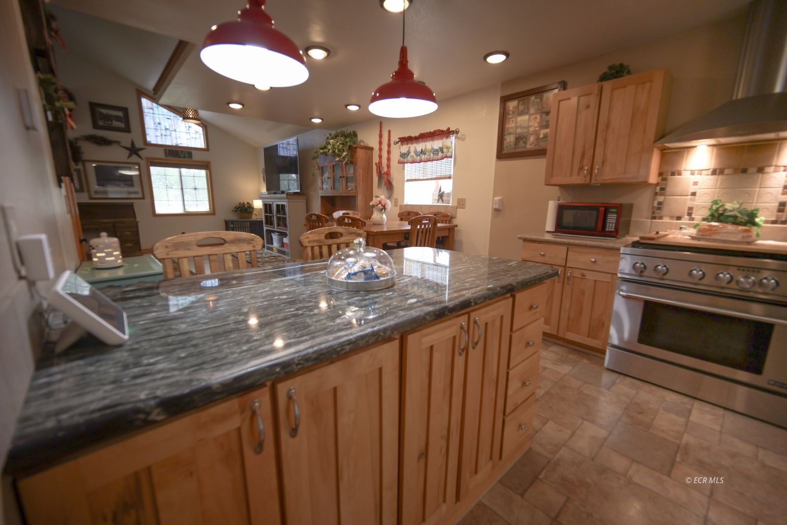 530 Shadybrook Drive Property Photo 15