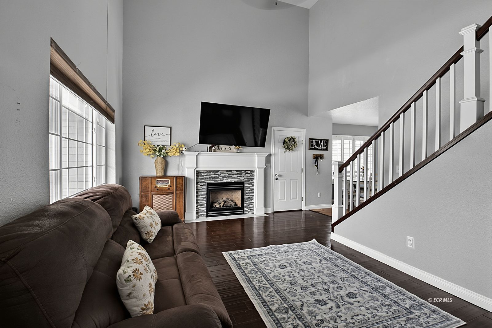 3514 Hawthorne Drive Property Photo 8