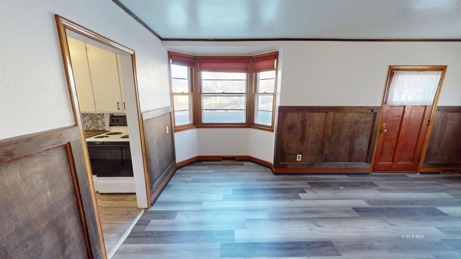 575 12th Street Property Photo 3