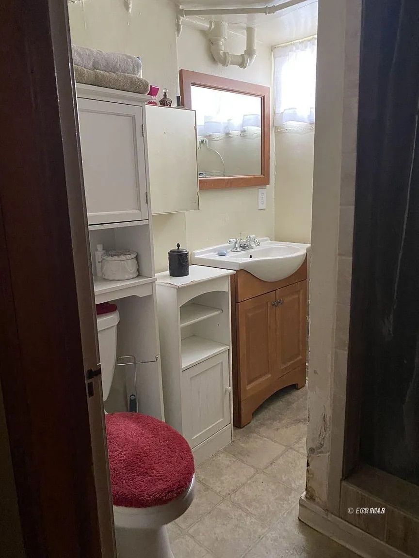 575 12th Street Property Photo 23