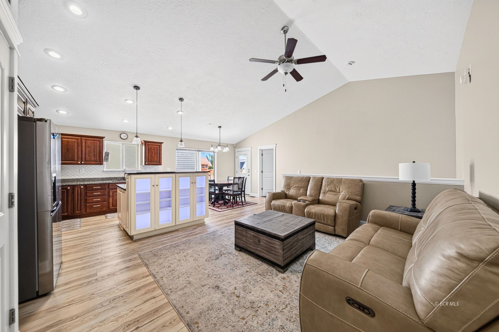 3531 Boulder Creek Property Photo 7