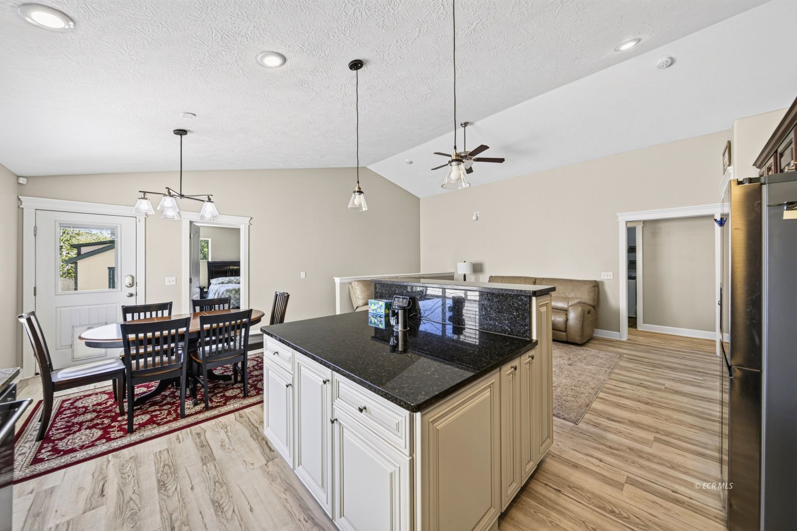 3531 Boulder Creek Property Photo 8