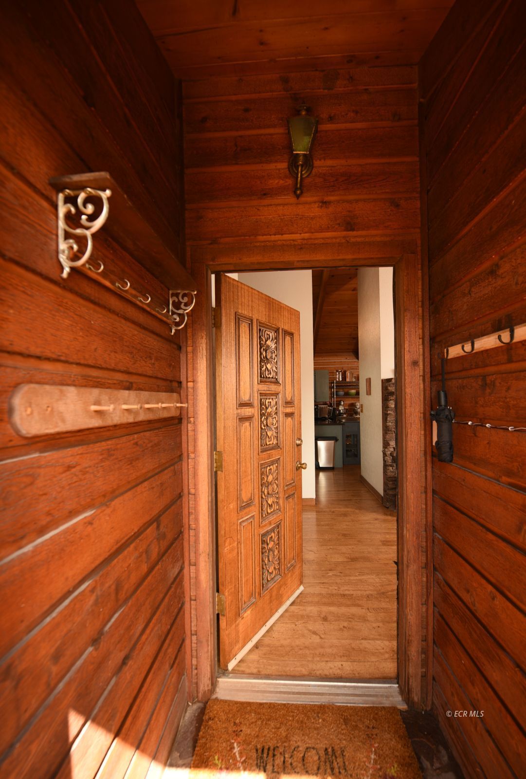 458 Lawndale Drive Property Photo 4