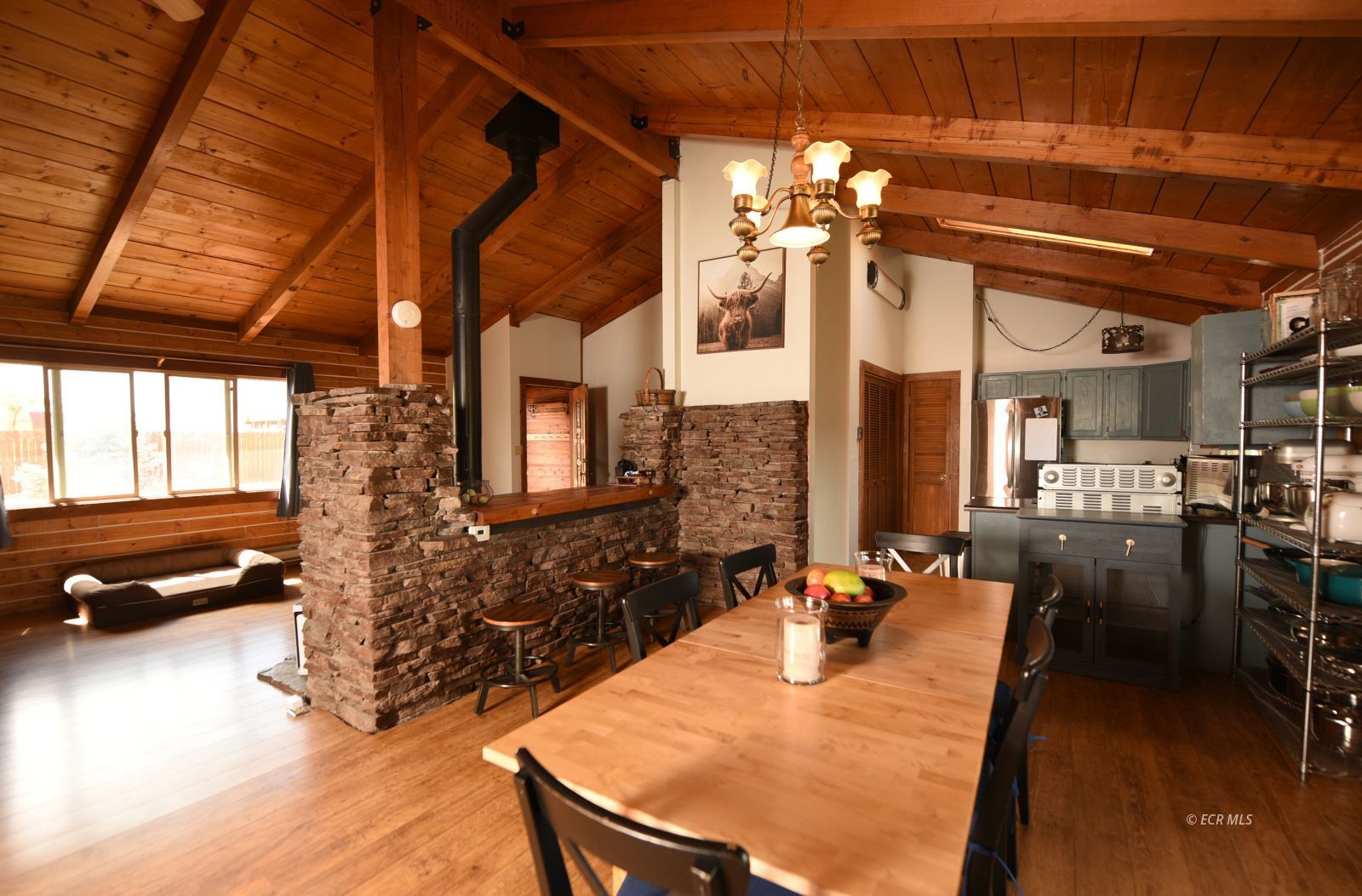 458 Lawndale Drive Property Photo 10